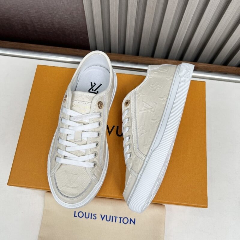 Alternative view of Louis Vuitton Lv Lagoon Sneaker Beige 1Ahoqr