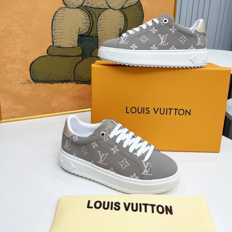 Alternative view of Louis Vuitton Time Out Sneaker Grey 1Aguvw