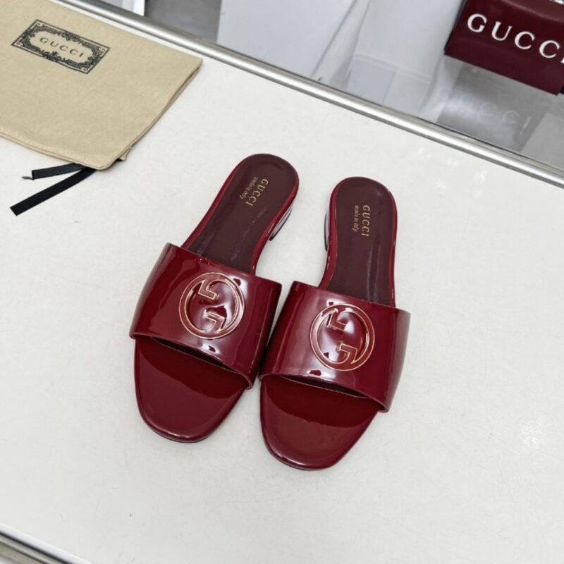 Alternative view of Iconic Set: Gucci Totissima Large Reversible Tote And Women Round Interlocking G Sandal