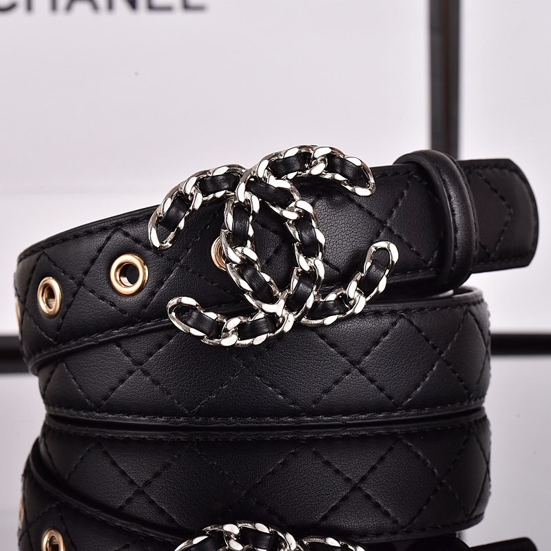 Alternative view of Chanel Cc Belt Silver Chain And Black Leather 28Mm