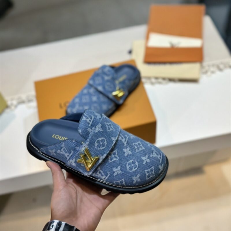 Alternative view of Louis Vuitton Lv Cosy Comfort Mule Blue 1Agvoo