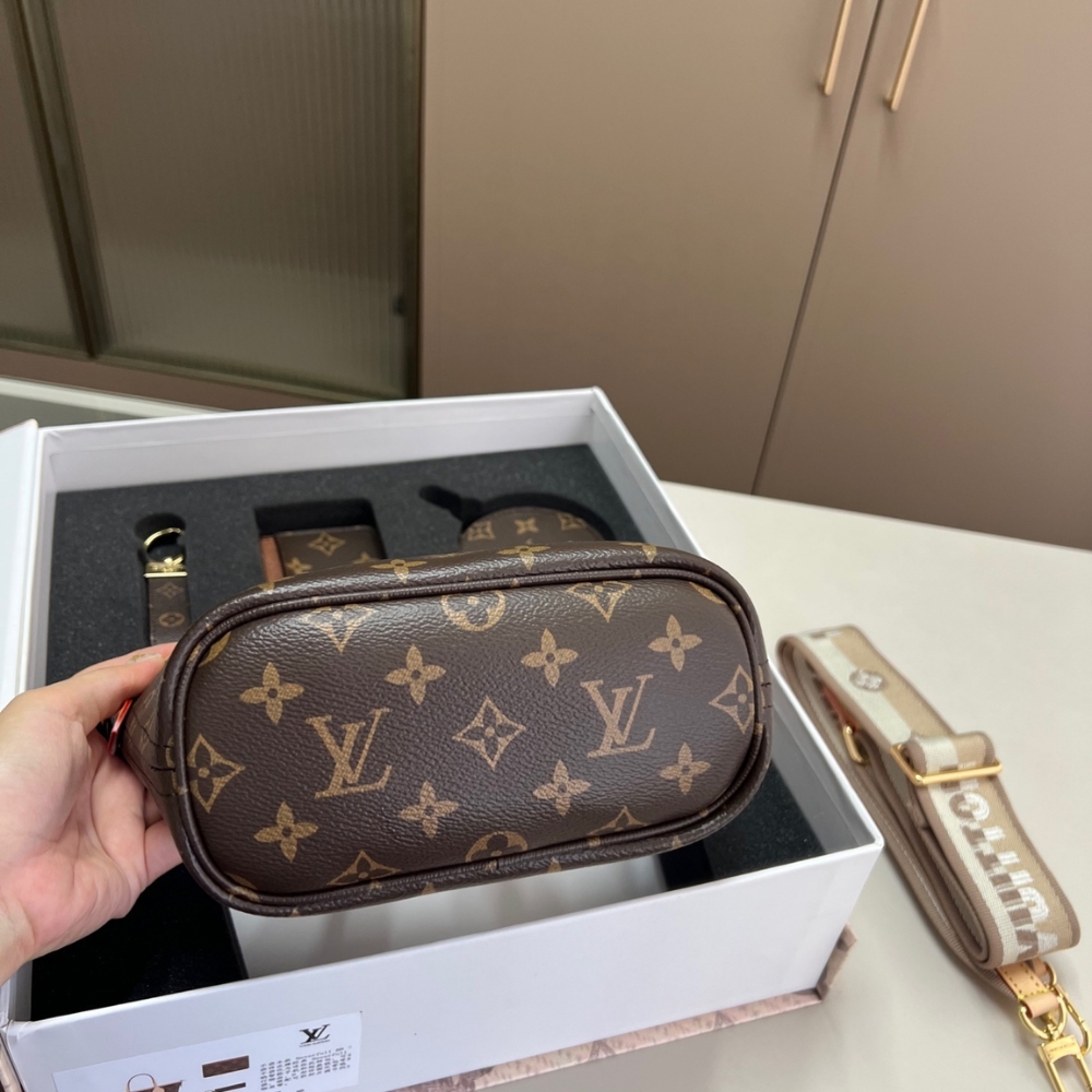 Gift Set: Louis Vuitton Neverfull Bb Bag Beige With Card Wallet And Dragonne Keychain - Image 6
