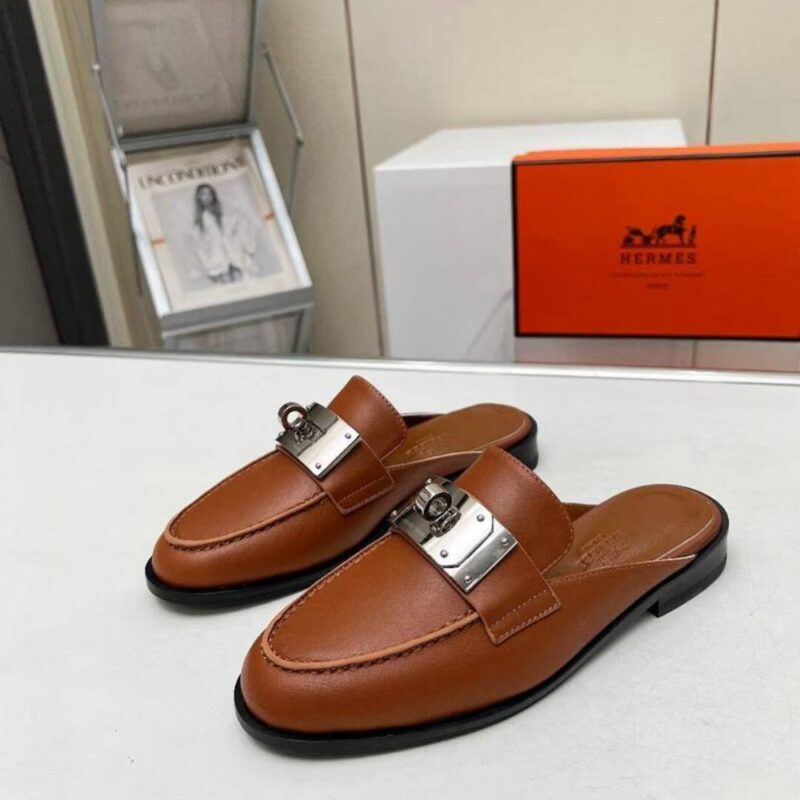 Alternative view of Hermes Lota Mule Brown H241159Z 20360
