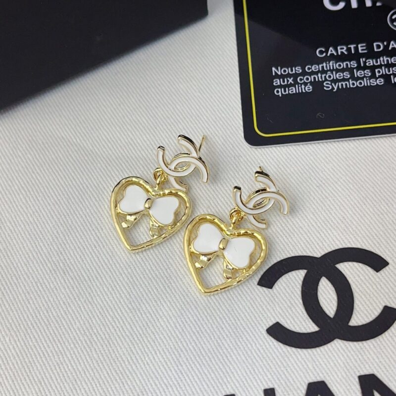 Alternative view of Chanel Metal Enamel Cc Heart Drop Earrings Gold Abf305 B19851 Nafgv