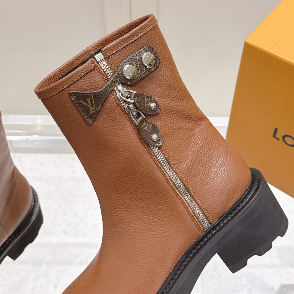 Louis Vuitton Lv Beaubourg Ankle Boot Brown 1Aideg - Image 9
