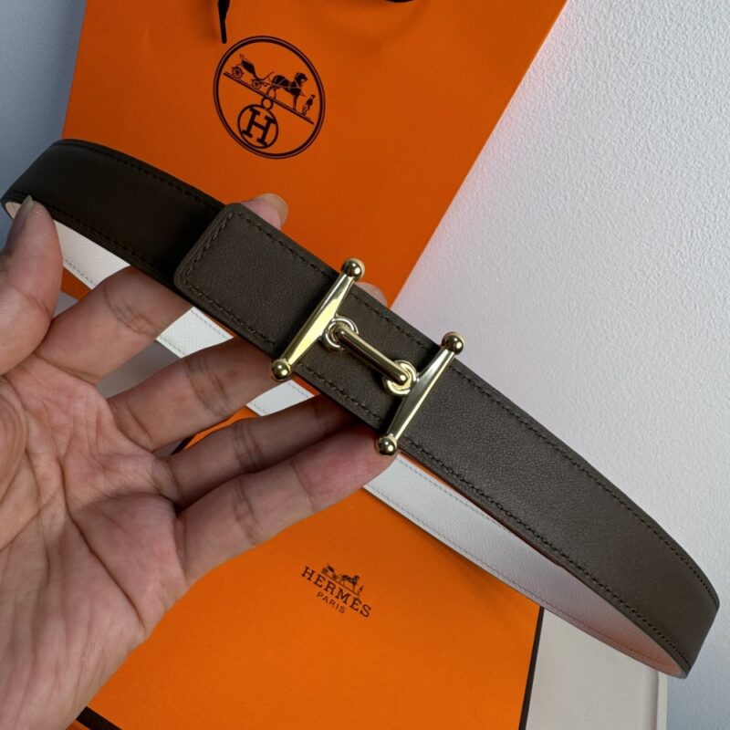 Alternative view of Hermes Mors H Belt Buckle And Reversible Leather Strap Gold Black 24Mm H077922Cc06