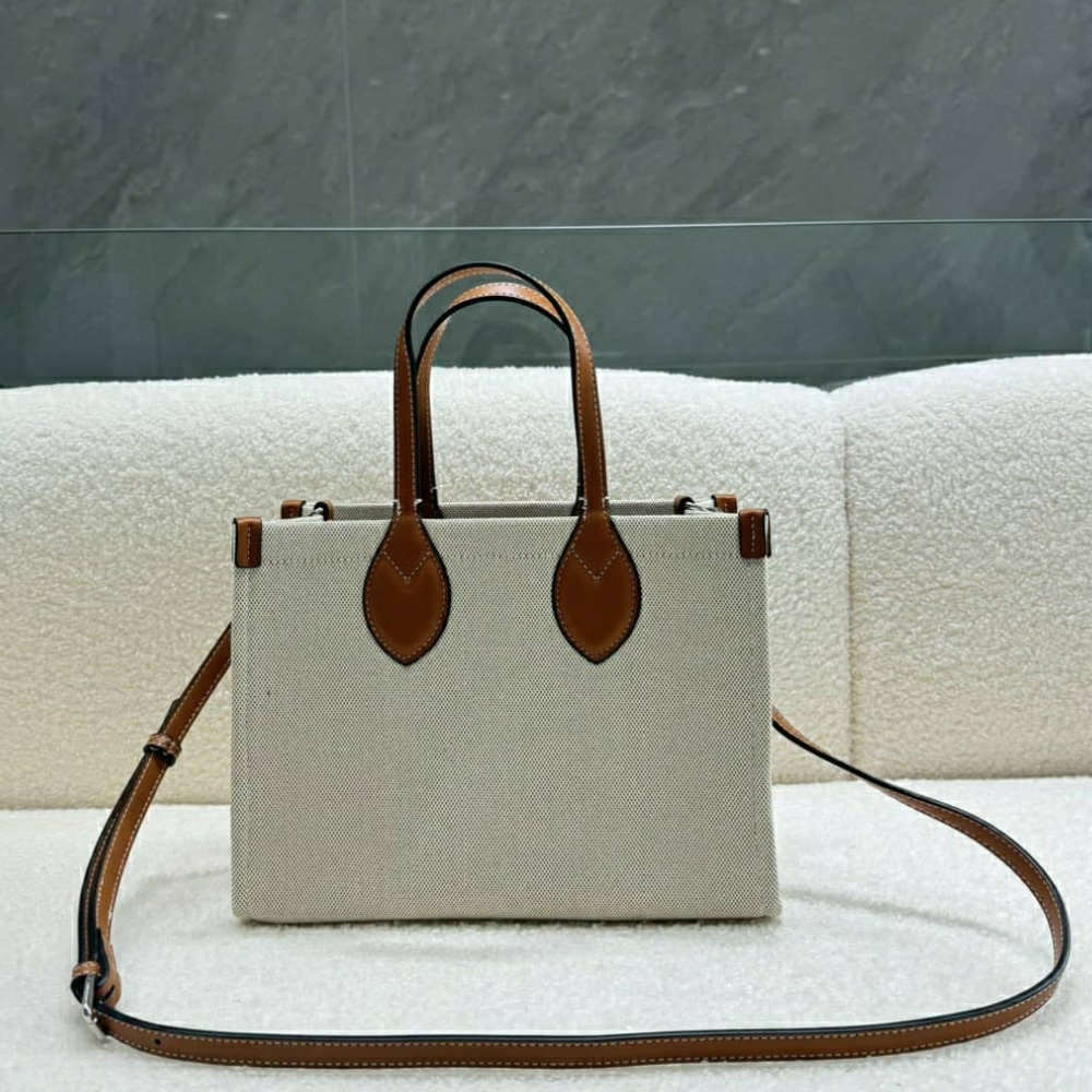 Summer Set: Gucci Medium Tote Bag With Gucci Print Beige 28Cm And Arnaud Bob Reversible Bucket Hat Beige - Image 7