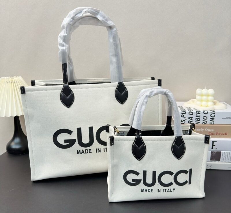 Alternative view of Gucci Medium Tote Bag With Gucci Print White Blue 45Cm 772176 Facvw 8941