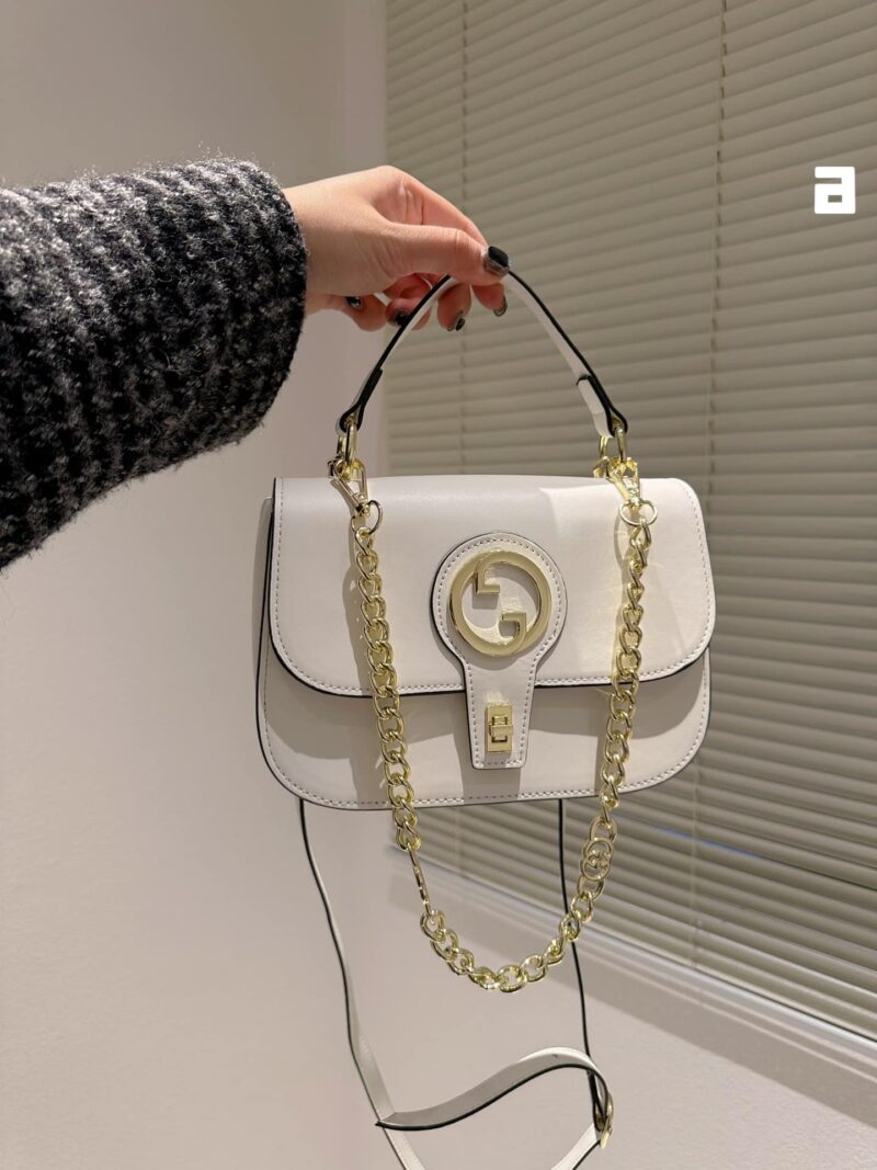 Alternative view of Gucci Blondie Top-Handle Bag White 24Cm 735101 Uxx0G 9022