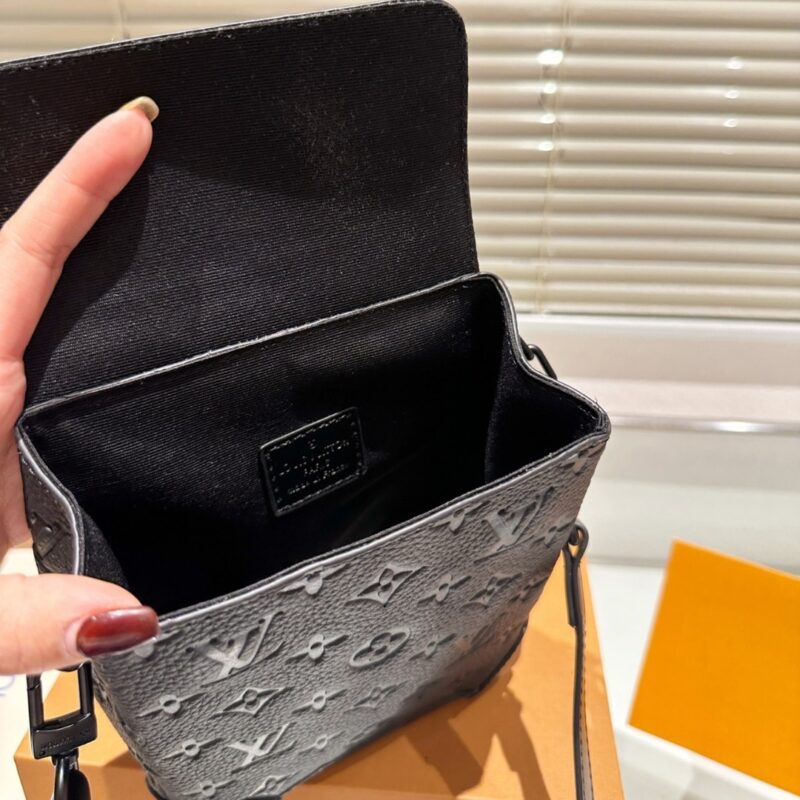 Alternative view of Louis Vuitton Nano Steamer Bag Taurillon Cowhide Monogram Black 14Cm M82772