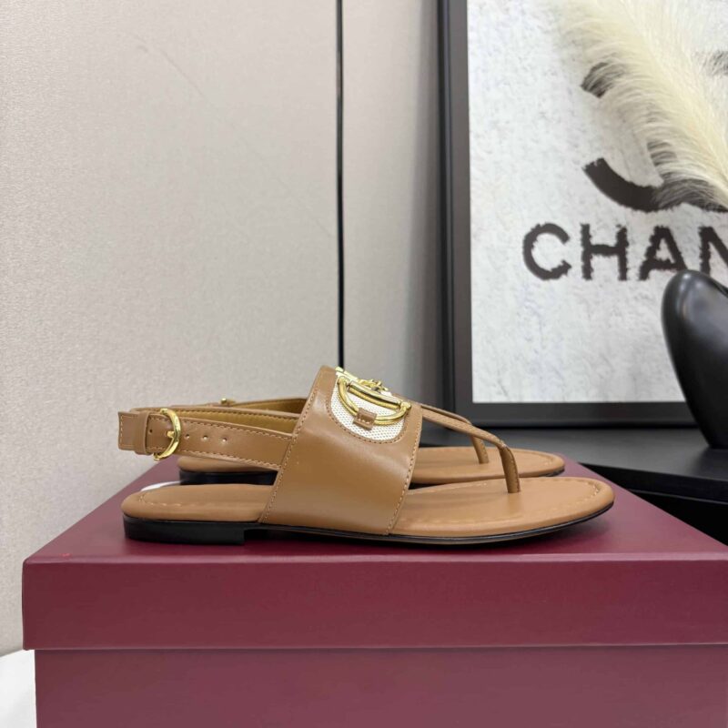 Alternative view of Gucci Women's Thong Sandal With Horsebit Light Brown 834431 Aaezj 2744