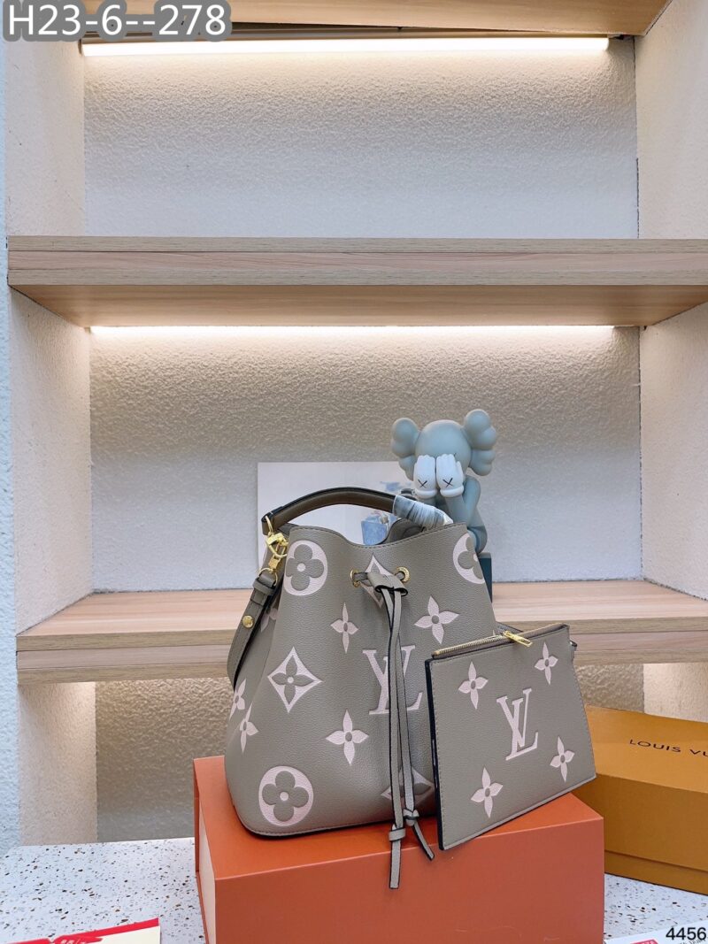 Alternative view of Louis Vuitton Néonoé MM Gray 25Cm