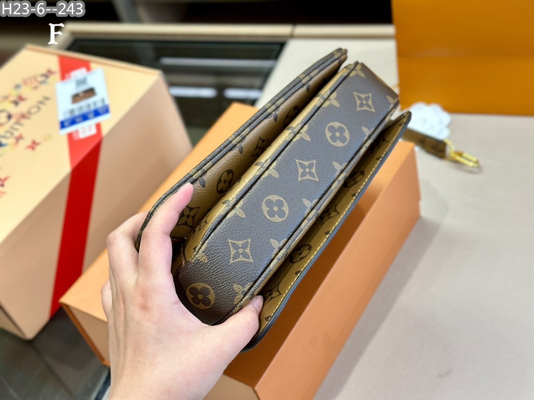 Louis Vuitton Pochette Métis Monogram Reverse 25Cm - Image 5
