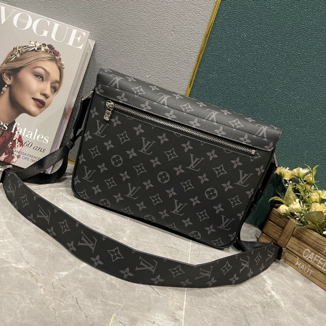 Louis Vuitton Messengerama Black 29Cm M30746 - Image 8