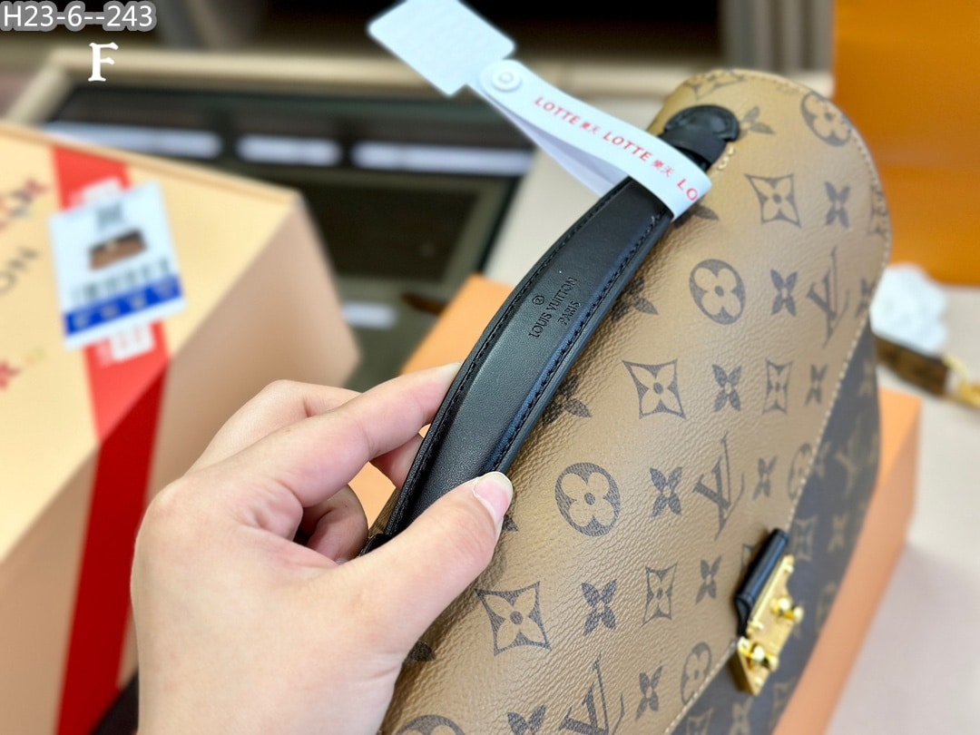 Louis Vuitton Pochette Métis Monogram Reverse 25Cm - Image 6