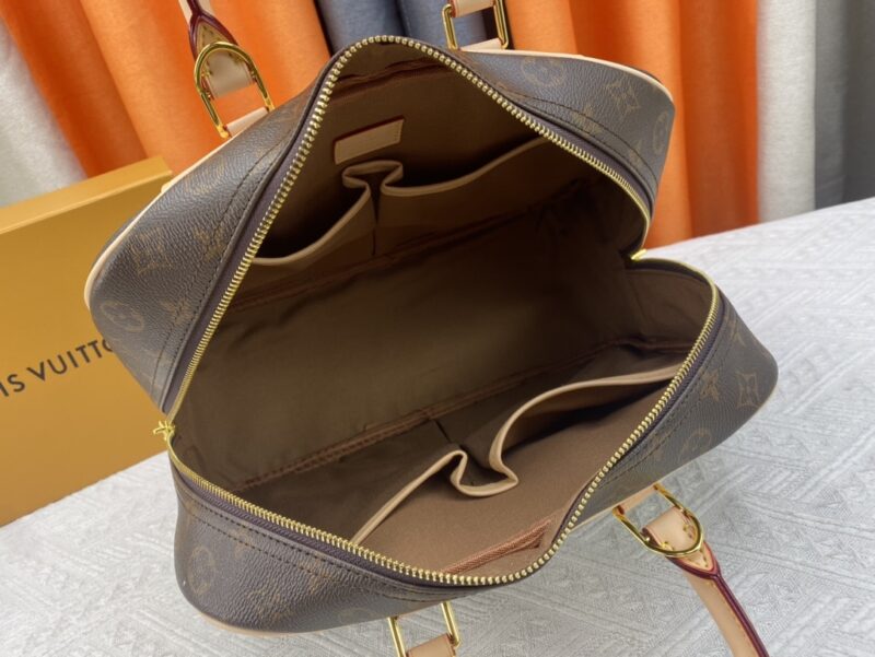 Alternative view of Louis Vuitton Deauville Handbag Monogram 36Cm M47270
