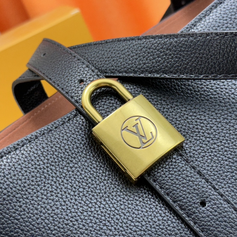 Iconic Set: Louis Vuitton Low Key Cabas Mm And Low Key Compact Wallet - Image 6