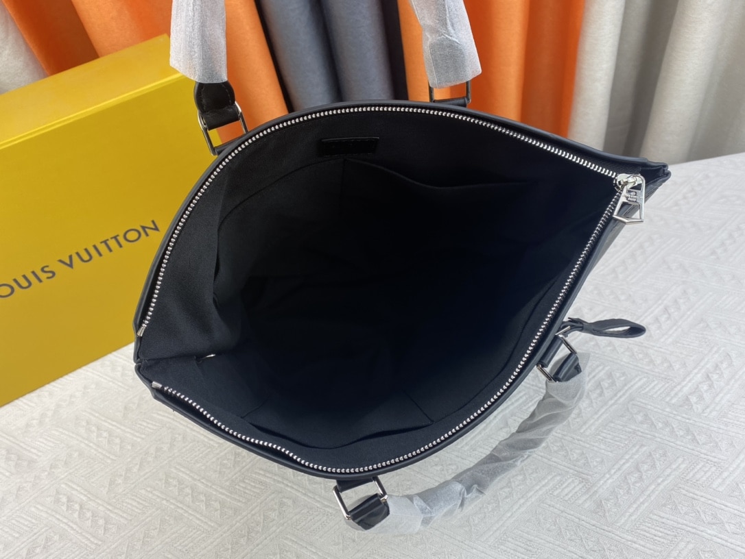 Louis Vuitton Tote Backpack In Black 39Cm M45221 - Image 2