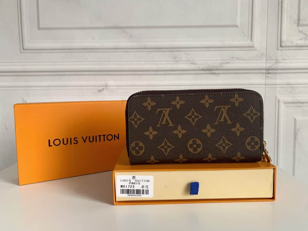 Iconic Set: Louis Vuitton Multi Pochette Accessoires And Long Double Zipper Wallet - Image 6