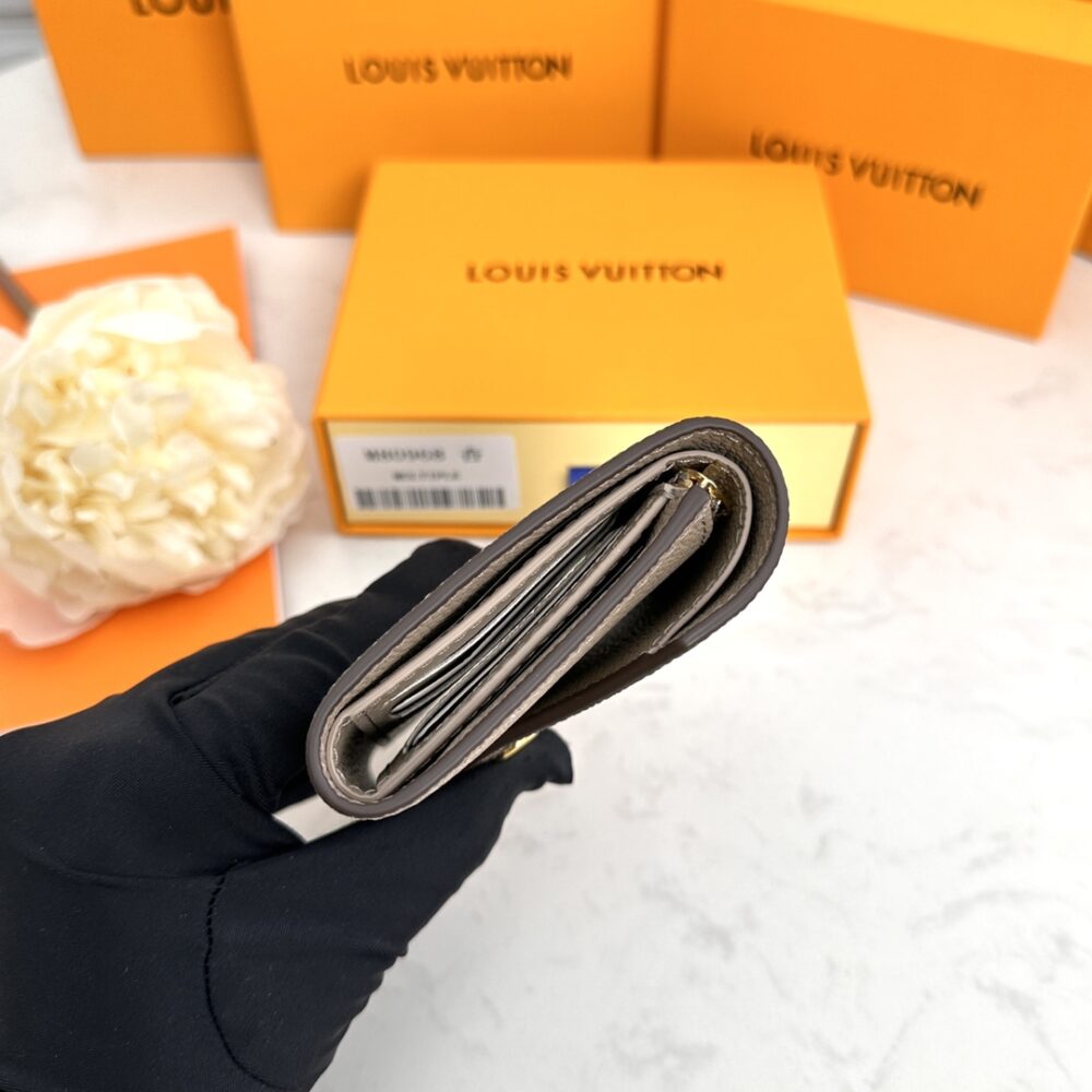 Iconic Set: Louis Vuitton Onthego Pm And Victorine Wallet - Image 9