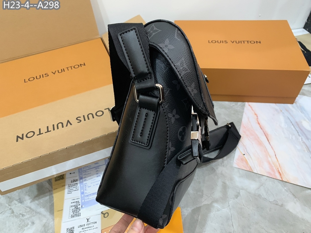 Louis Vuitton Messenger PM Voyager Black 32Cm M40511 - Image 7