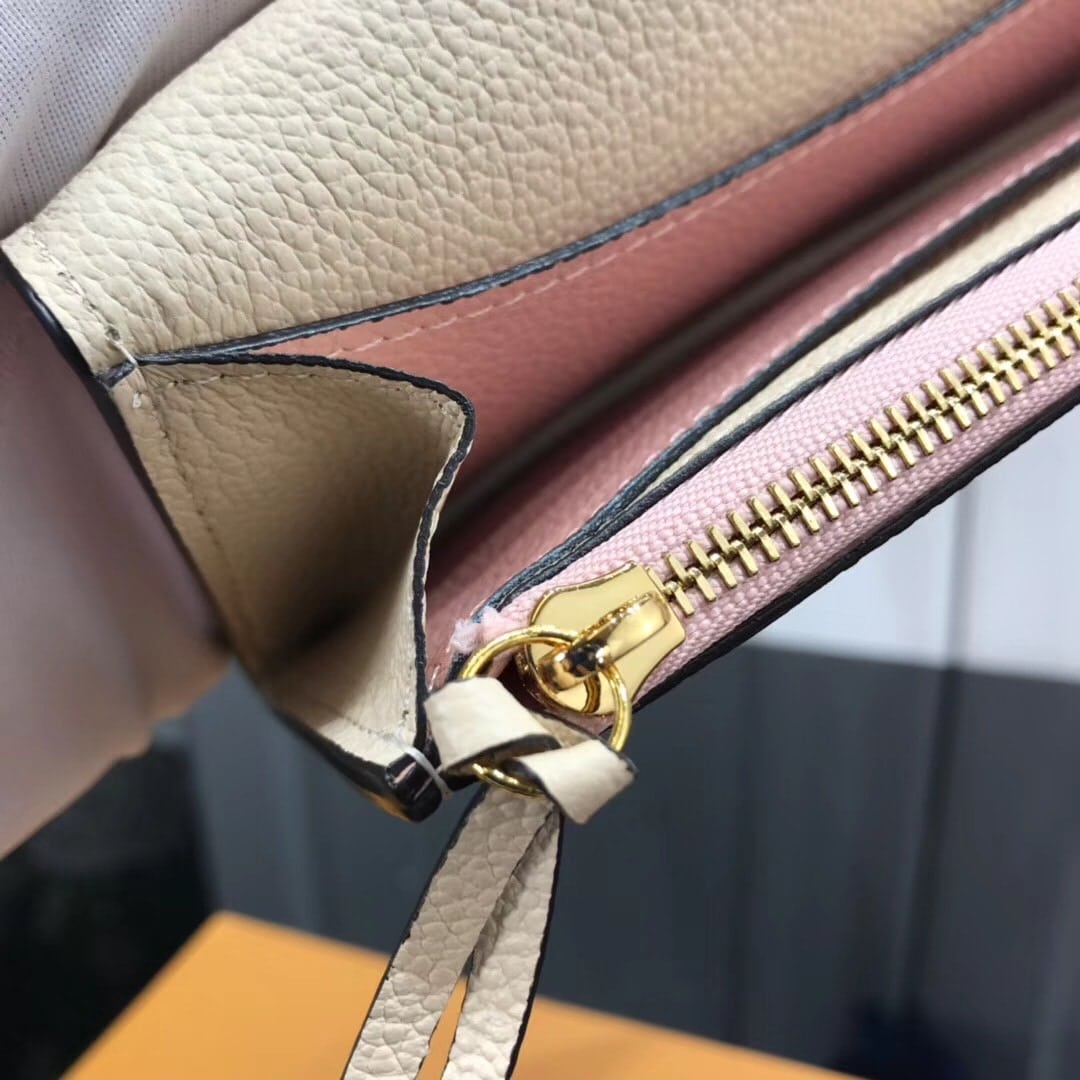 Louis Vuitton Emilie Wallet Pink 19Cm - Image 6