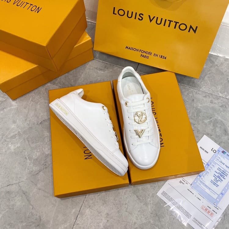 Alternative view of Louis Vuitton Frontrow Sneaker And Logo Embellished Lace Up 1A2Xoq