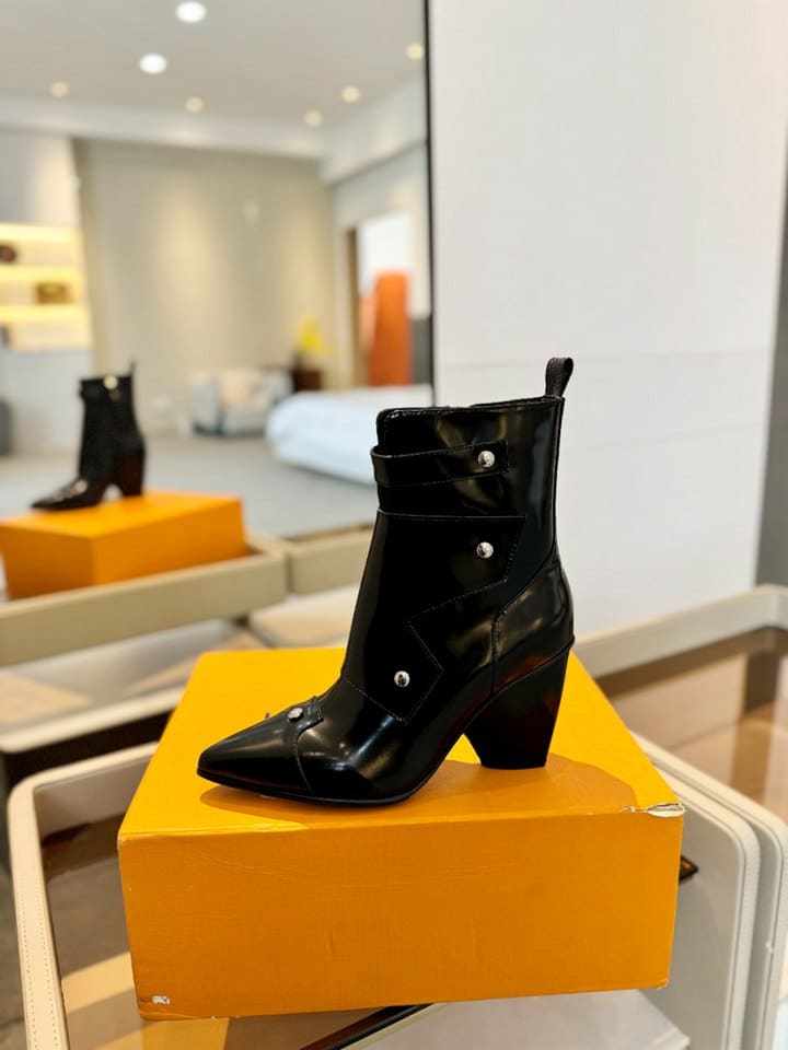 Alternative view of Louis Vuitton Trinity Boot Black 1Ad1Tb