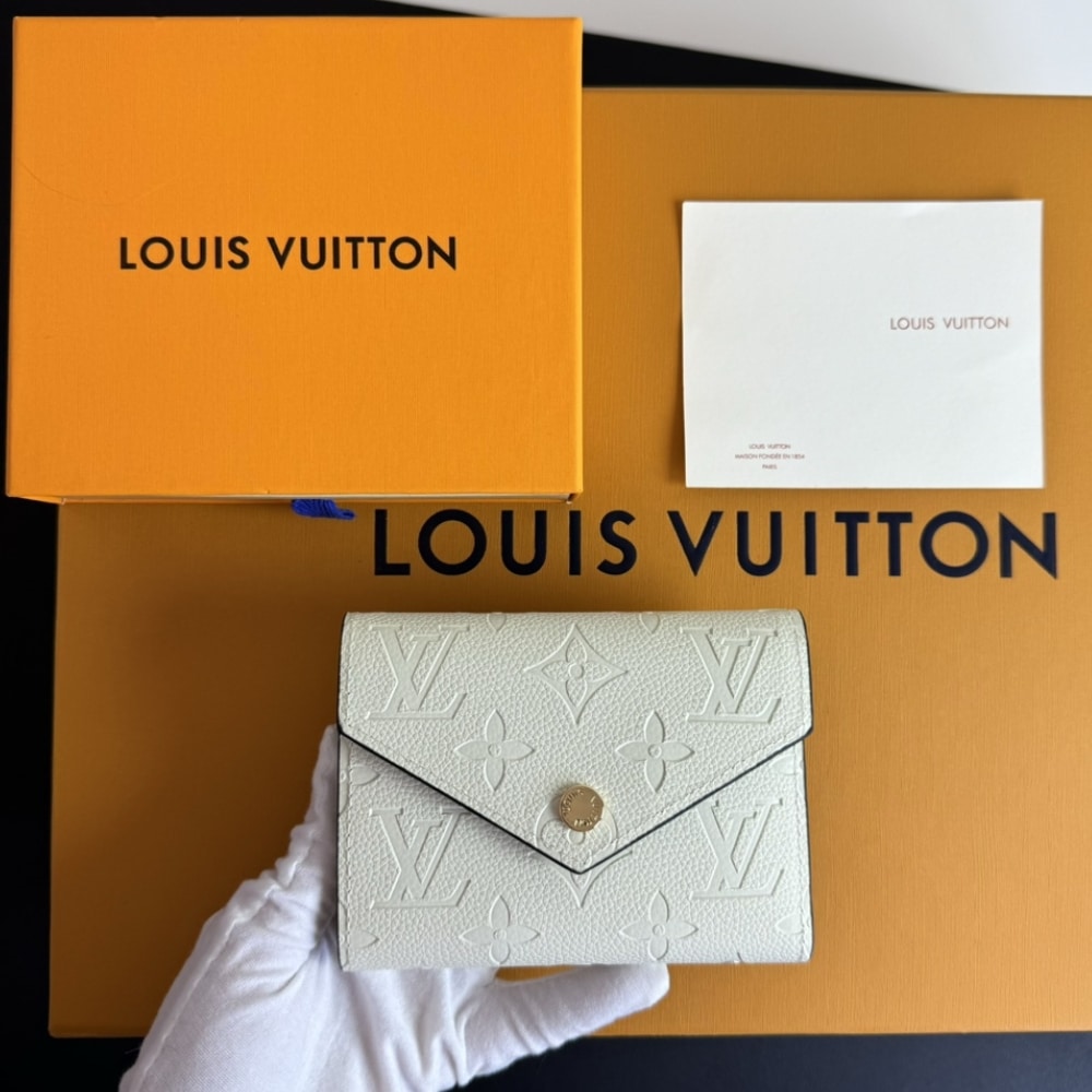 Iconic Set: Louis Vuitton Coussin Pm And Victorine Wallet - Image 7