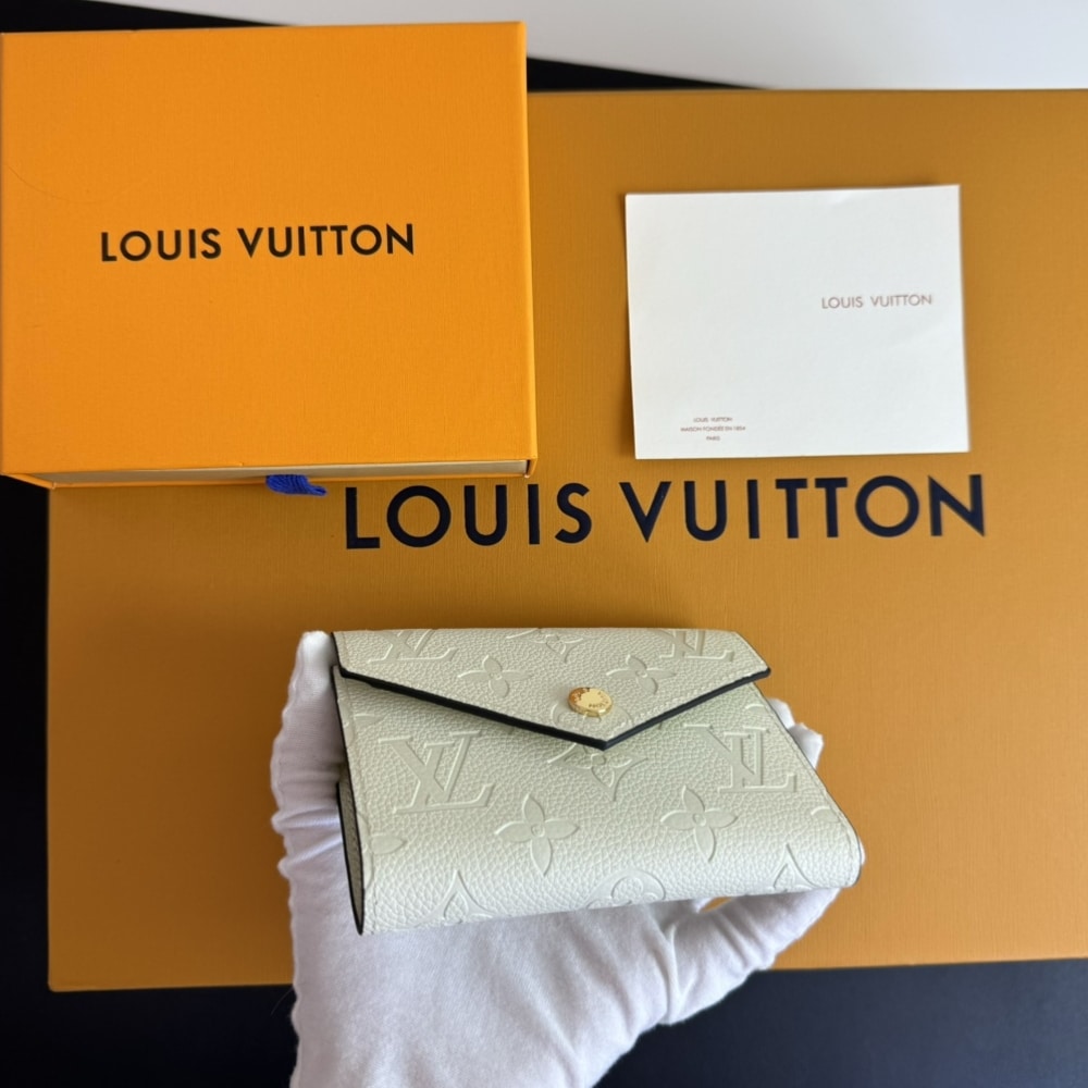 Iconic Set: Louis Vuitton Coussin Pm And Victorine Wallet - Image 8