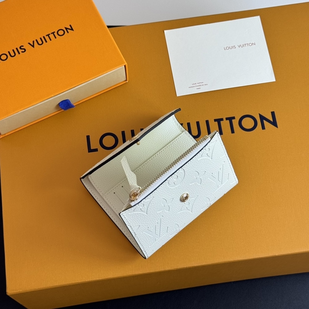 Iconic Set: Louis Vuitton Coussin Pm And Victorine Wallet - Image 9