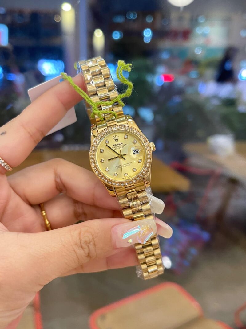 Alternative view of Rolex Lady Datejust 28 Diamond Dial 18K Yellow Gold 28Mm