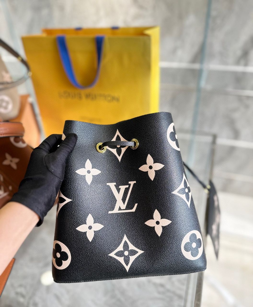 Louis Vuitton Néonoé MM 26Cm Black M45497 - Image 9