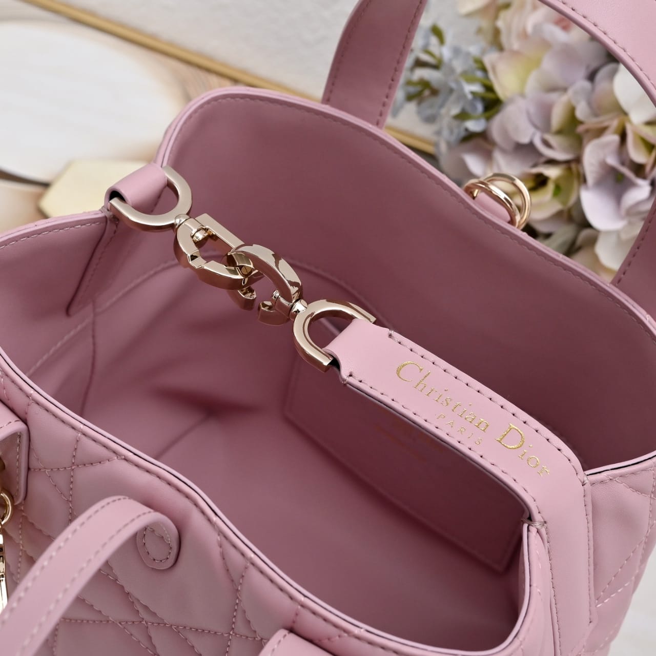 Dior Small Dior Toujours Vertical Tote Bag Pink 18Cm M2835OSNW M29N - Image 5