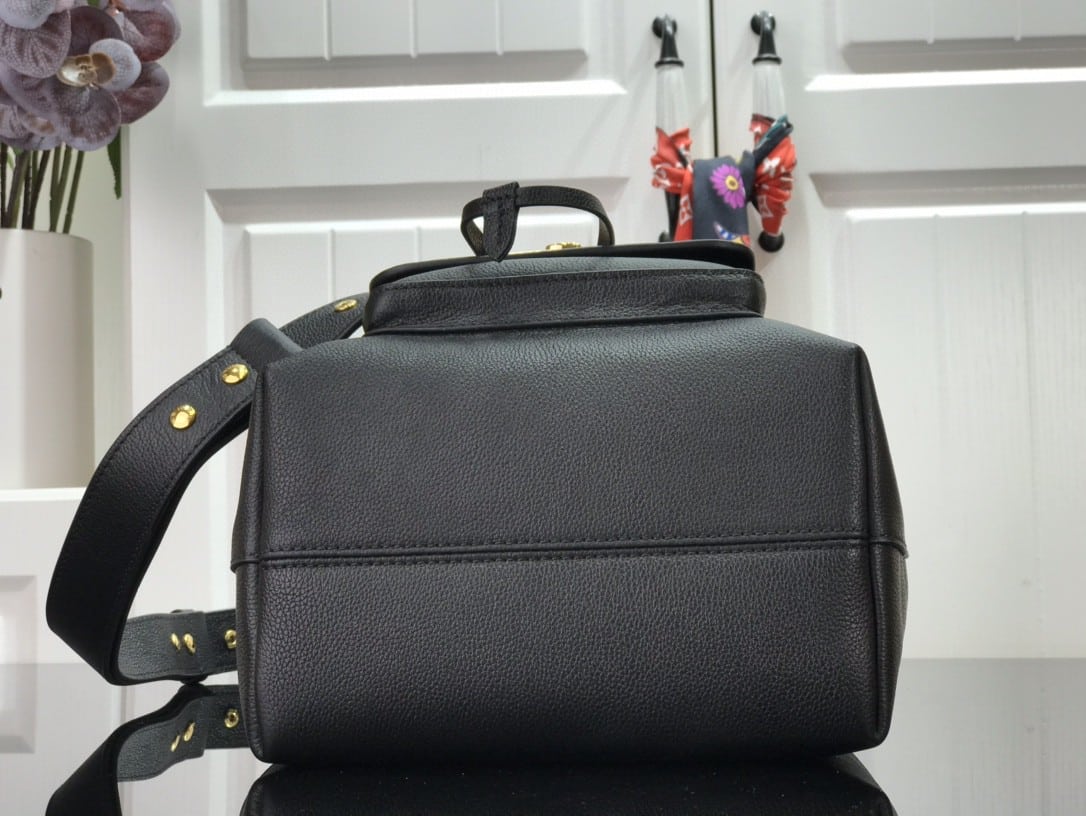 Louis Vuitton Lockme Bucket 23Cm Black M57687 - Image 7