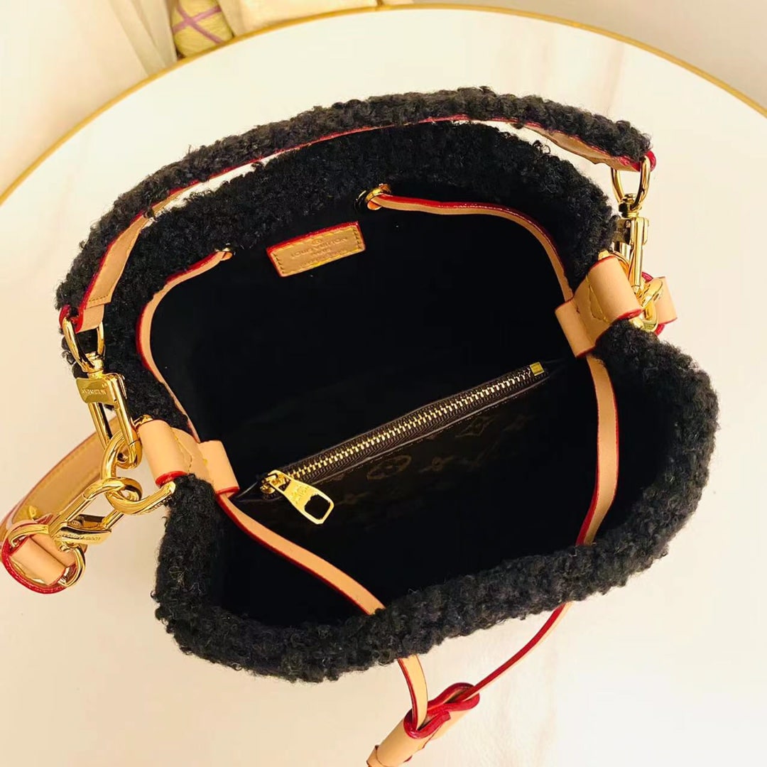 Louis Vuitton Néonoé Monogram Black BB 20Cm - Image 4