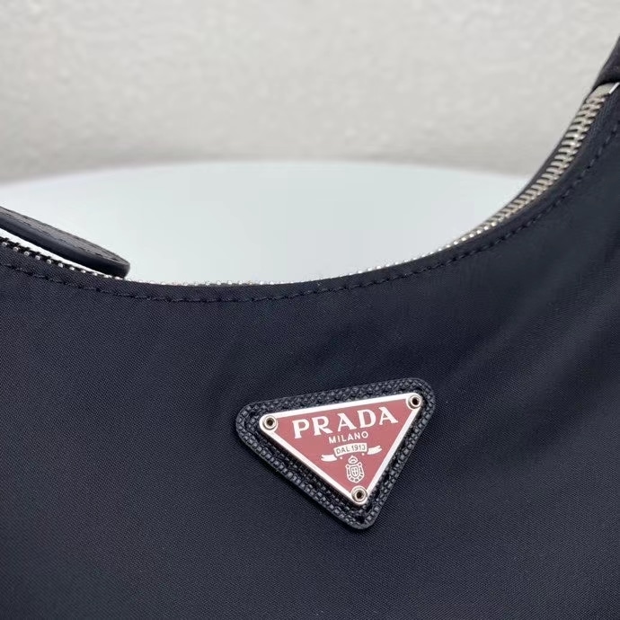 Prada Re Edition 2005 Re Nylon Black Red 22cm 1BH204 064 F0DL1 V I1L - Image 7