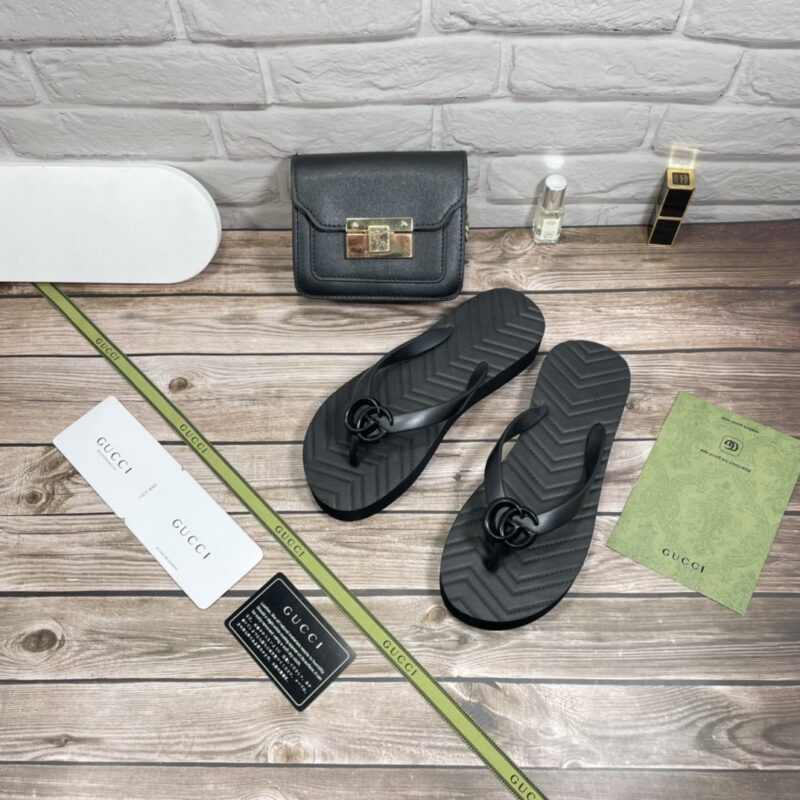 Alternative view of Gucci Women’S Chevron Thong Sandal Black ‎‎‎655463 J8710 1000