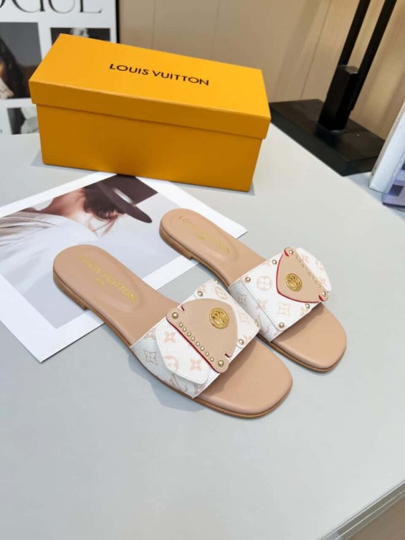 Alternative view of Louis Vuitton Lv Frame Flat Mule 1Acxii