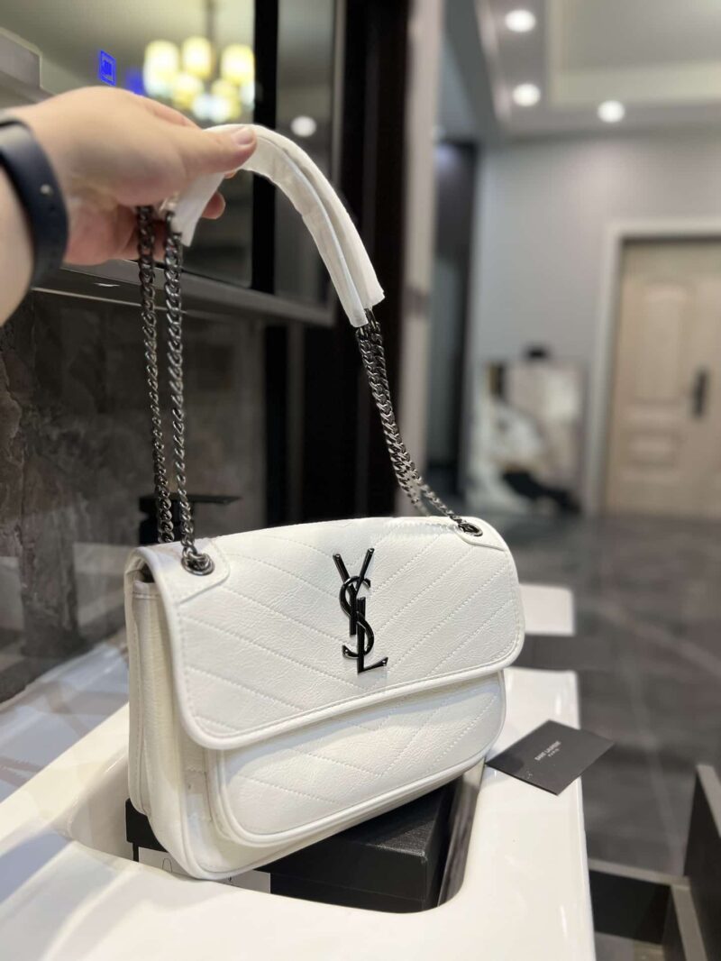Alternative view of Saint Laurent Niki Baby Chain Bag In White 28Cm 6331601El079207