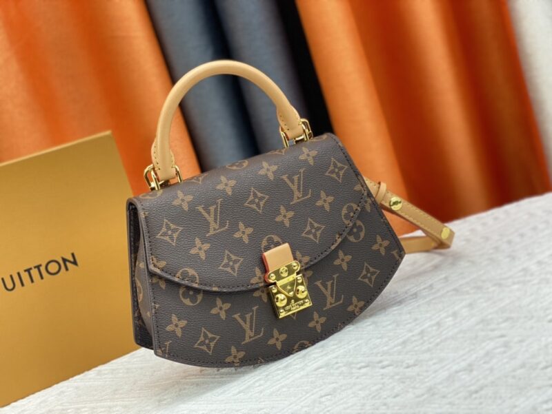 Alternative view of Louis Vuitton Tilsitt Bag Full Brown 23Cm