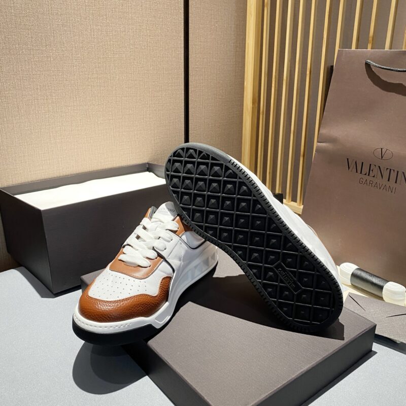 Alternative view of Valentino One Stud Low-Top Nappa Sneaker Brown Xy0S0E71Nwn Pz1