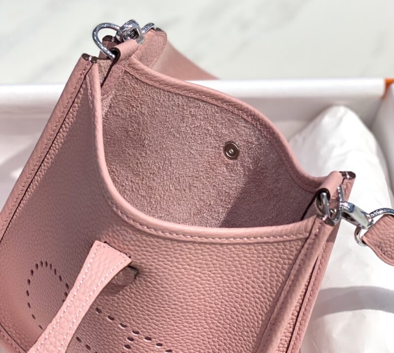 Alternative view of Hermes Evelyne 16 Amazone Pink Bag 16Cm
