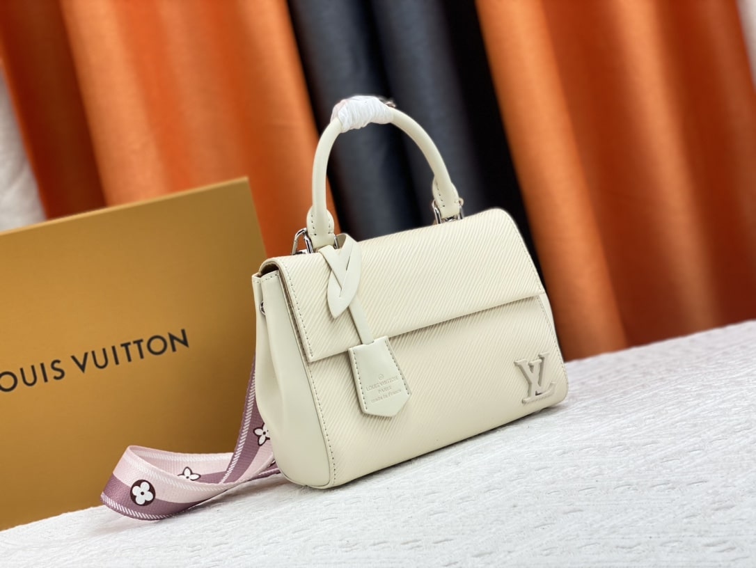 Louis Vuitton Cluny Mini Cream M58928 - Image 4