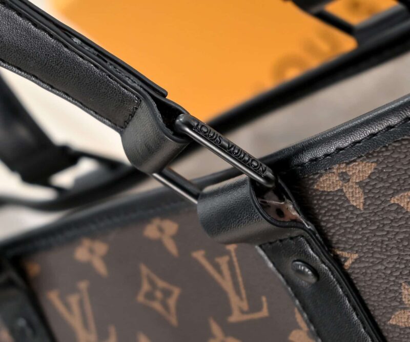 Alternative view of Louis Vuitton Week-End Tote PM M45734