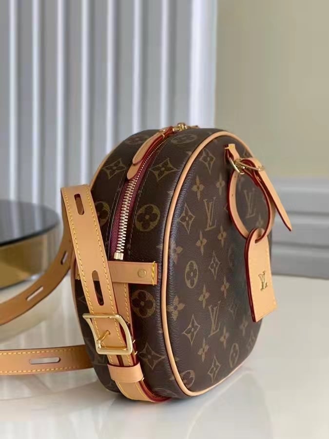 Alternative view of Louis Vuitton Boite Chapeau Souple MM 22Cm M45647