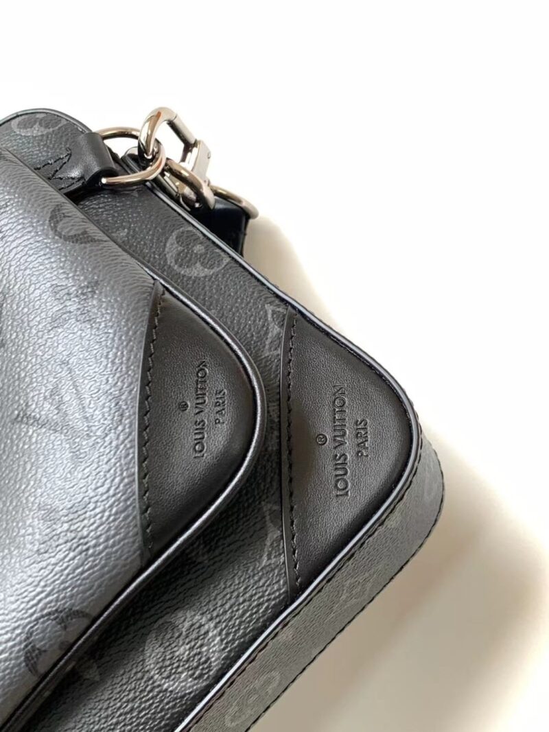 Alternative view of Louis Vuitton Trio Messenger Bag 24Cm M69443
