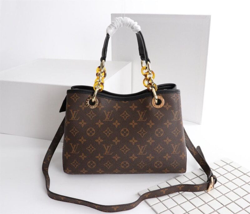 Alternative view of Louis Vuitton Iconic Monogram Palais 31Cm M43556