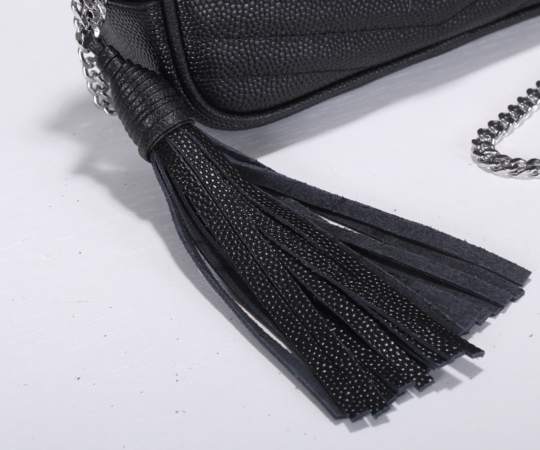 Saint Laurent Lou Camera Bag In Quilted Noir Leather Black 18Cm - Image 9