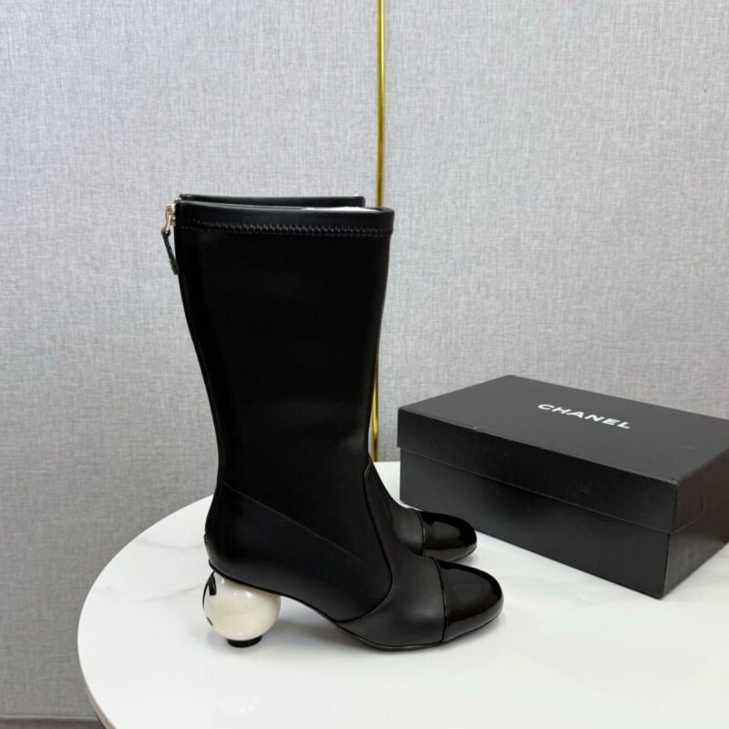 Alternative view of Chanel Mid Boots Smooth Leather Black G46776 B22203 94305